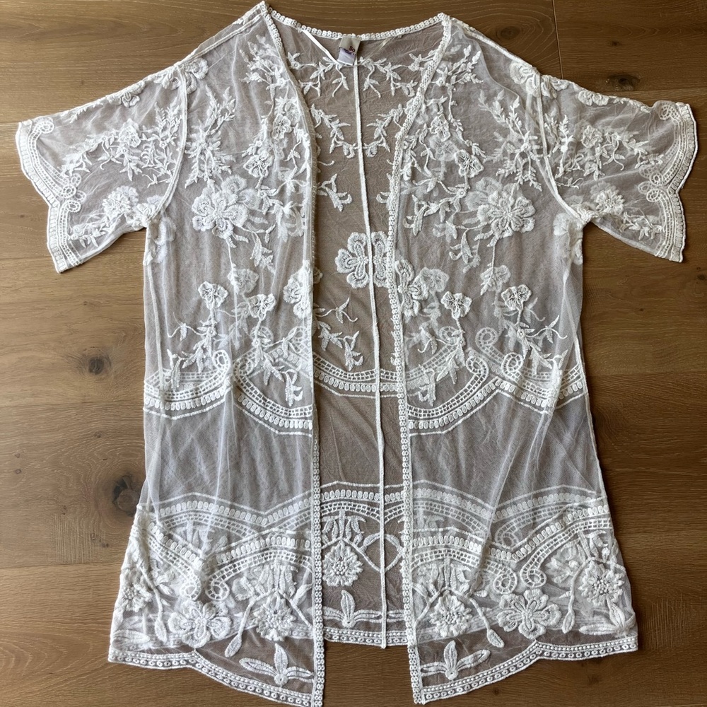 creamy White Lace robe shrug bride festival boho kimono